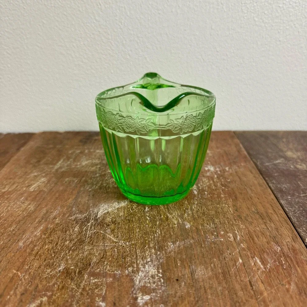 Jeanette Glass Co Depression Era Floral Pattern green vaseline uranium creamer‎